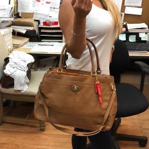 Tan Coach Bag   With tags ! Never used !!